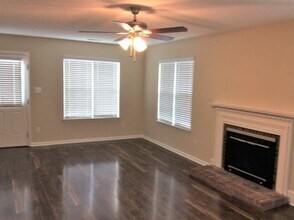 12127 Landing Green Dr in Charlotte, NC - Foto de edificio - Building Photo