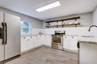 1546 Whitower Dr SW in Knoxville, TN - Building Photo - Building Photo