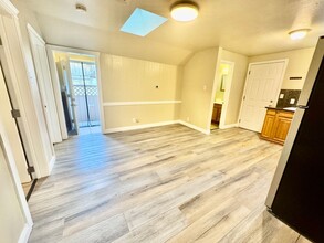 2007 Sonoma Way in Oakland, CA - Building Photo - Building Photo