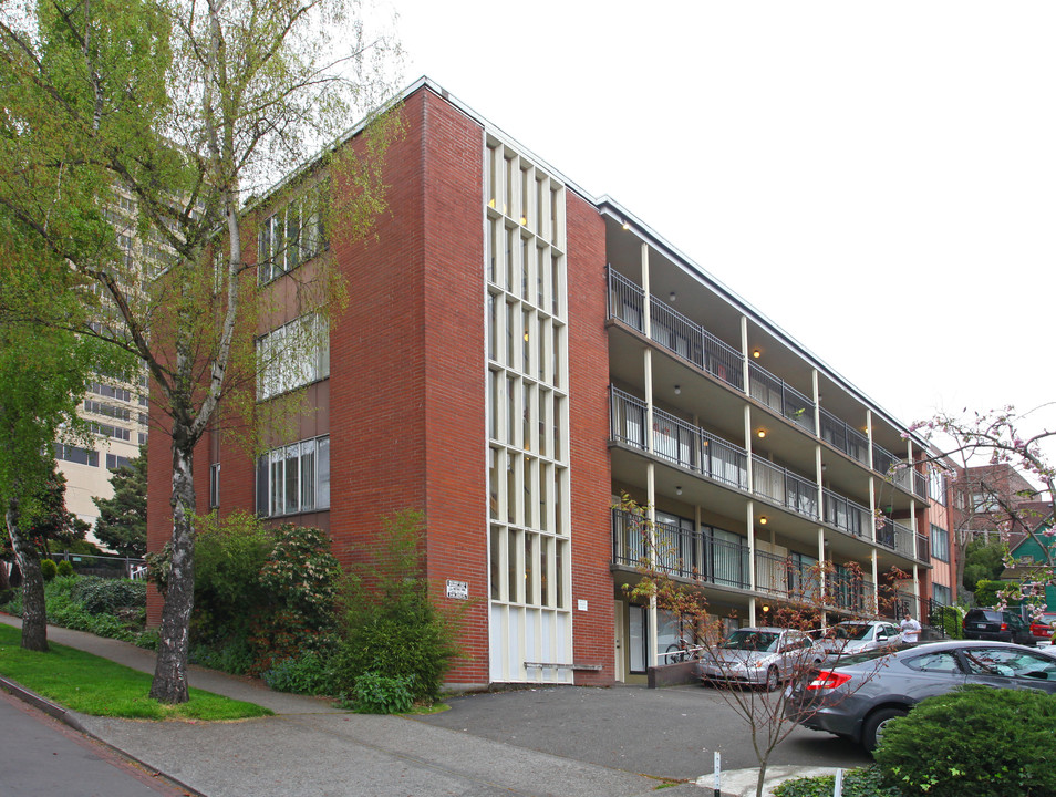 4230 12th Ave NE in Seattle, WA - Foto de edificio