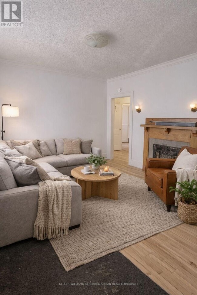 property at 28 Springhurst Ave