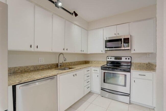 property at 904 9th Ct