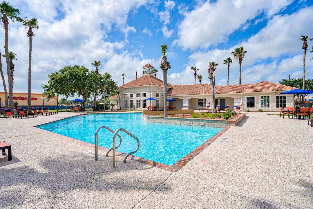 Harbor House on Saratoga in Corpus Christi, TX - Foto de edificio