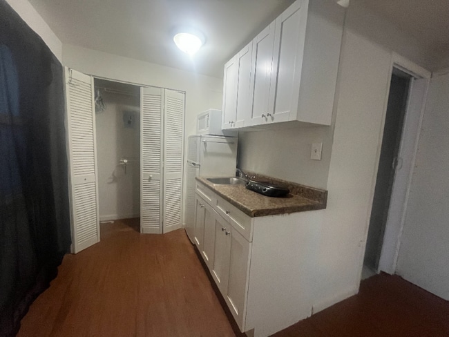 11XX SW 24th Ave in Fort Lauderdale, FL - Building Photo - Building Photo