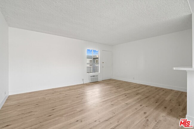 property at 1420 S Bedford St