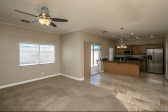 3795 Heritage Ln in Kingman, AZ - Foto de edificio - Building Photo