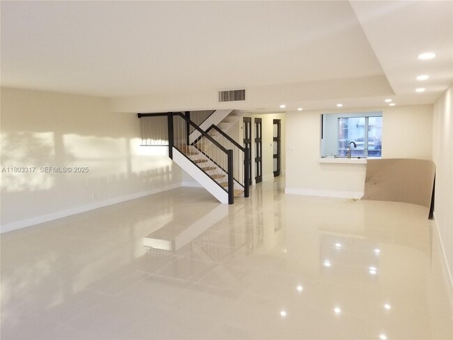 property at 907 NE 27th Ave