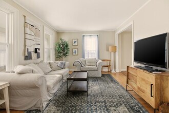 8 Carey St in Newport, RI - Foto de edificio - Building Photo