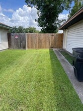 9721 Foredale St in Houston, TX - Building Photo - Building Photo
