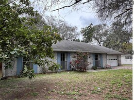 7803 N Whittier St in Tampa, FL - Building Photo