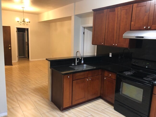 1470 12th Ave, Unit 1470A 12th Ave