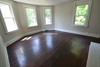 529 Hawthorne Ave in Cincinnati, OH - Building Photo - Building Photo