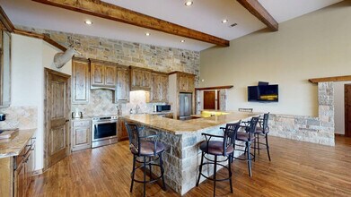 8261 Nemec Ln in Bryan, TX - Building Photo - Building Photo