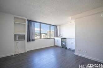 444 Niu St in Honolulu, HI - Building Photo - Building Photo