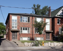 216-218 Pacific Ave in Toronto, ON - Building Photo