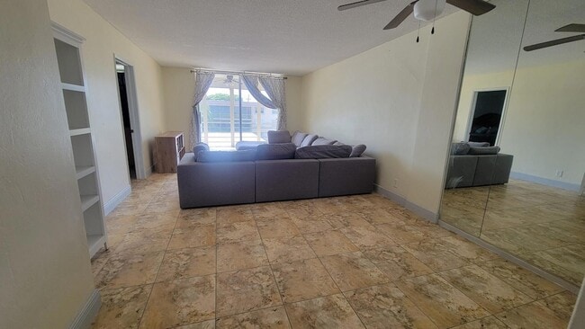 4500 N Federal Hwy, Unit 358G in Lighthouse Point, FL - Building Photo - Building Photo