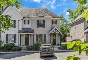 535 Harpeth Park Dr in Nashville, TN - Building Photo