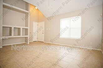 13944 Roslyn Dr in Horizon City, TX - Foto de edificio - Building Photo