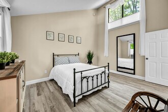 213 Ledge Dr in Torrington, CT - Building Photo - Building Photo