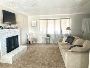 41331 156th St E in Lancaster, CA - Building Photo - Building Photo