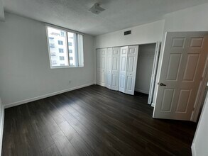 520 NE 26th St, Unit A2 in Miami, FL - Building Photo - Building Photo