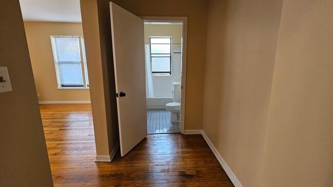 7726 N Marshfield Ave, Unit 3B in Chicago, IL - Building Photo - Building Photo