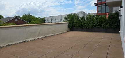687 Ocean Ave in Jersey City, NJ - Building Photo - Building Photo
