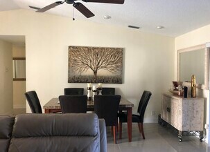 51 Mayfair Ln in Boynton Beach, FL - Building Photo - Building Photo