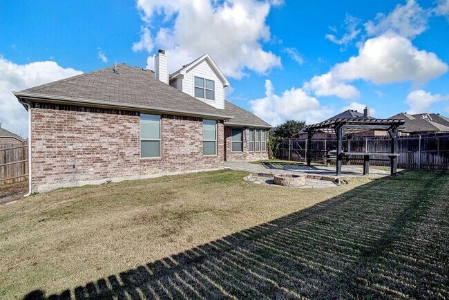 640 Peach Ln in Burleson, TX - Building Photo - Building Photo