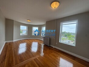 119 Washington St, Unit 5 in Boston, MA - Building Photo - Building Photo
