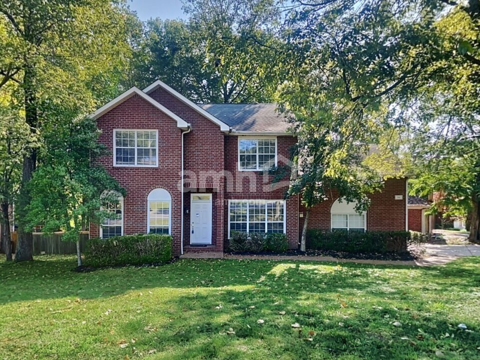 601 Magnolia Ln in Nashville, TN - Foto de edificio