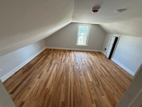51 N Maple Ave, Unit 2 in East Orange, NJ - Building Photo - Building Photo