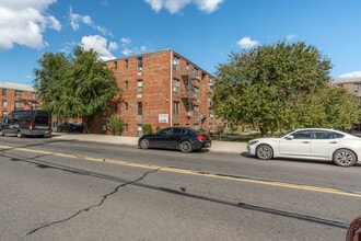 1001 E 108th St in Brooklyn, NY - Foto de edificio - Building Photo