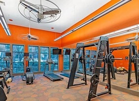 Broadstone Colonnade in San Antonio, TX - Building Photo