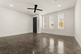 3003 Alpha Wolf Ct in College Station, TX - Building Photo - Building Photo