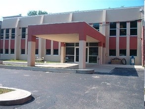 Westmoreland Apartments in Huntington, WV - Foto de edificio - Building Photo