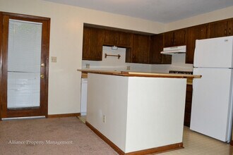 1722 Houston St in Manhattan, KS - Building Photo - Building Photo