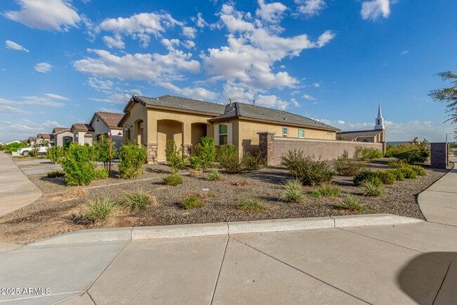 23115 E Twilight Dr in Queen Creek, AZ - Building Photo - Building Photo