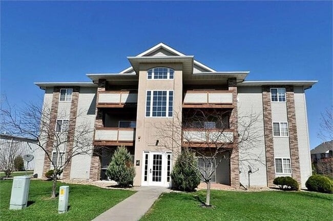 property at 560 Penn Ct