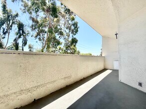 3947 Los Feliz Blvd in Los Angeles, CA - Building Photo - Building Photo