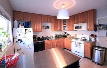 33 Montcalm Ave, Unit 1 in Boston, MA - Foto de edificio - Building Photo