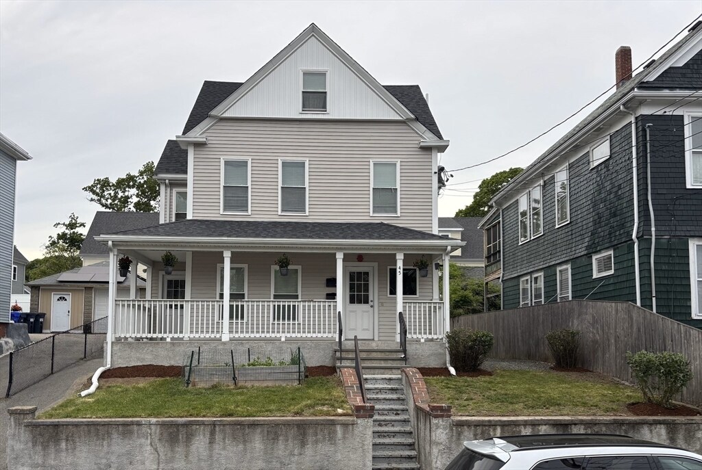 45 Catherine St in Boston, MA - Building Photo