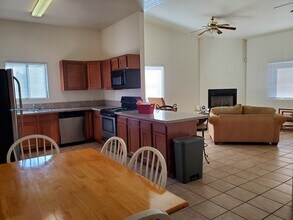 1409 E Elm St, Unit #1 - 5 bed 3 bath in Tucson, AZ - Building Photo - Building Photo