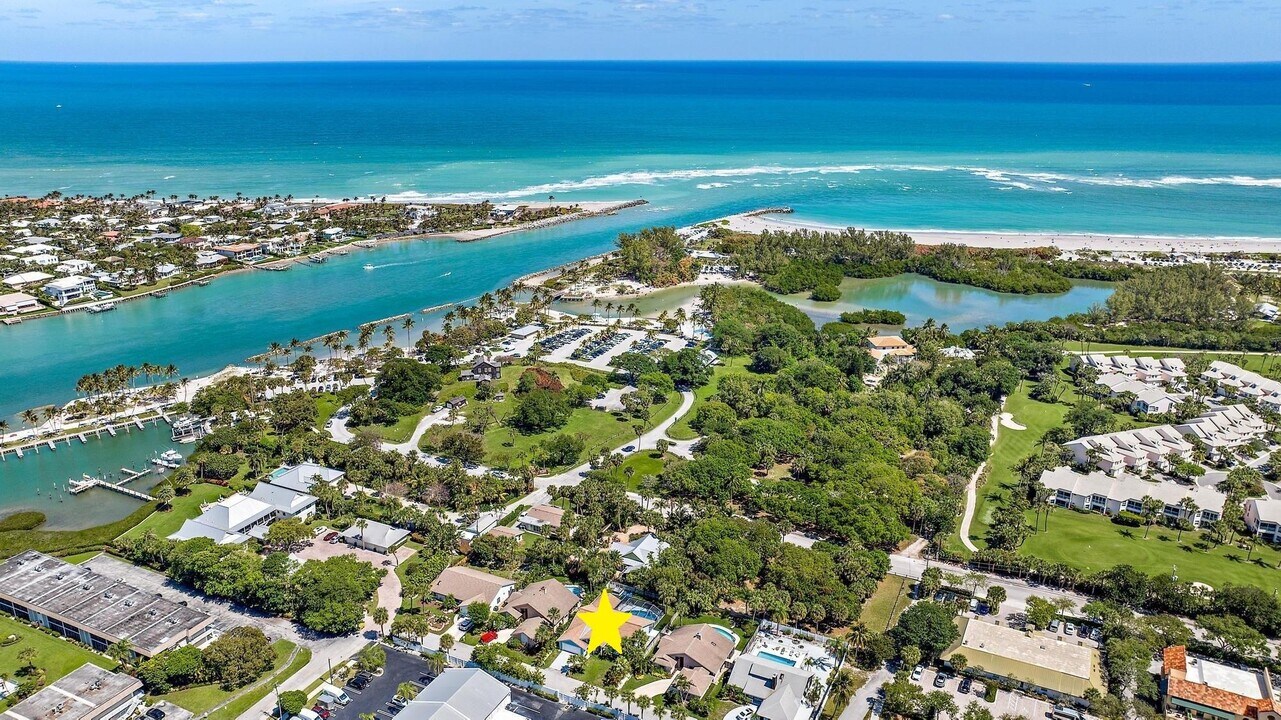 905 Sandy Oaks Dr in Jupiter, FL - Building Photo