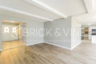 403 George L Cross Ct in Norman, OK - Building Photo - Building Photo