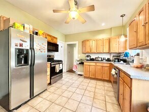 83 Wensley St, Unit 1 in Boston, MA - Foto de edificio - Building Photo