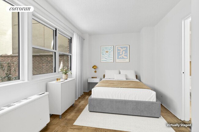 77 E 12th St in New York, NY - Building Photo - Building Photo