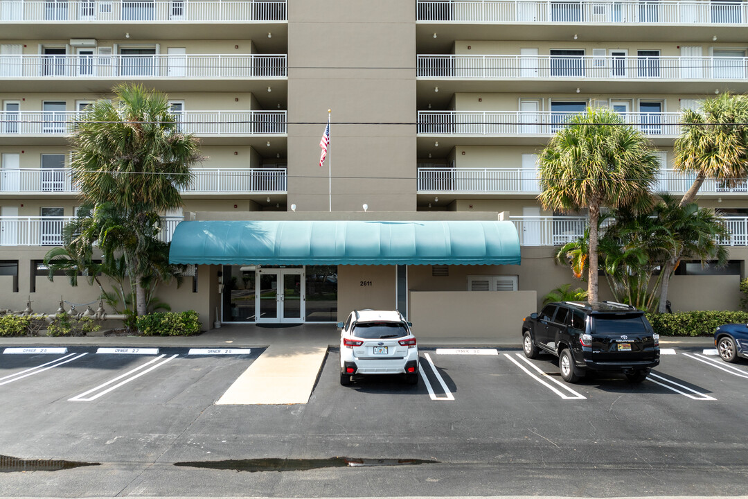 The Waters Edge in Pompano Beach, FL - Building Photo