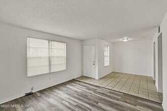 475 Crabapple Ct in Orange Park, FL - Foto de edificio - Building Photo