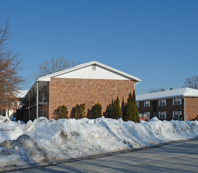 Tannery Row Apartments in Ballston Spa, NY - Foto de edificio - Building Photo